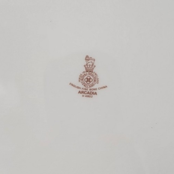 Royal Doulton England Arcadia H4802 Dinner Plates Brown Backstamp Set of 2 - Picture 8 of 9